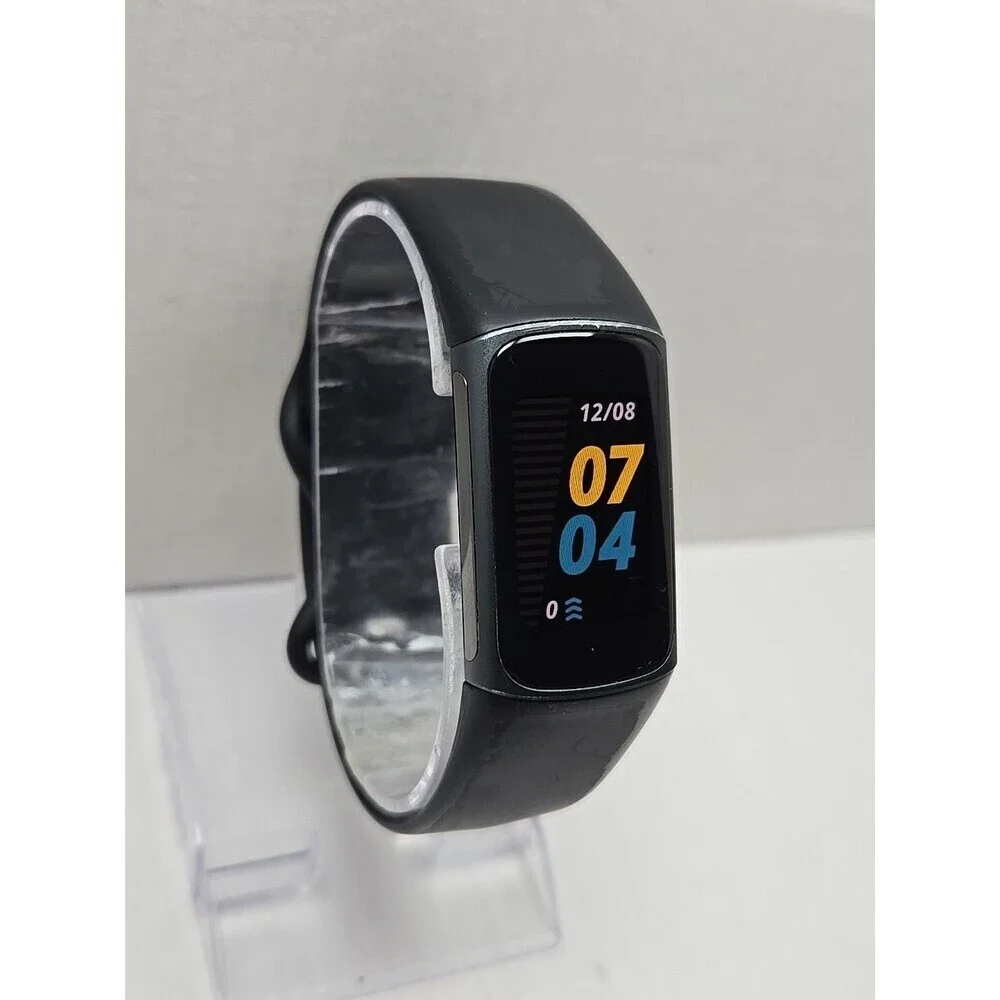 Fitbit Charge 5 Fitness Tracker GPS SpO2 Sleep Monitor Activity W/ Charger Watch